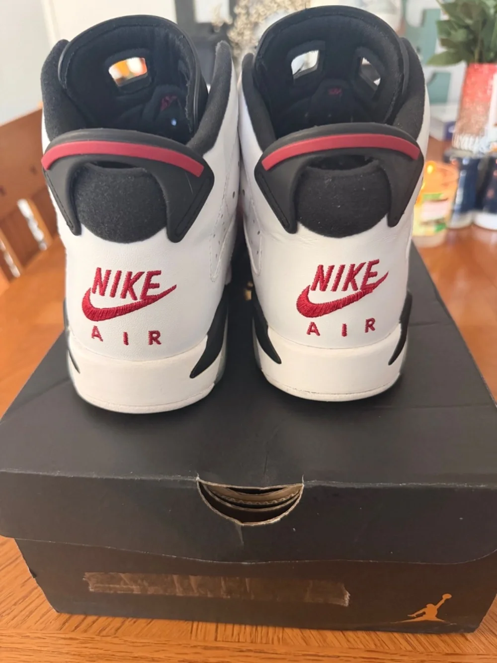 Jordan 6 carmine